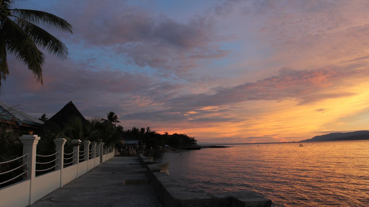 The Wilsons' Shangrila Bed & Breakfast Dumaguete City Bagian luar foto
